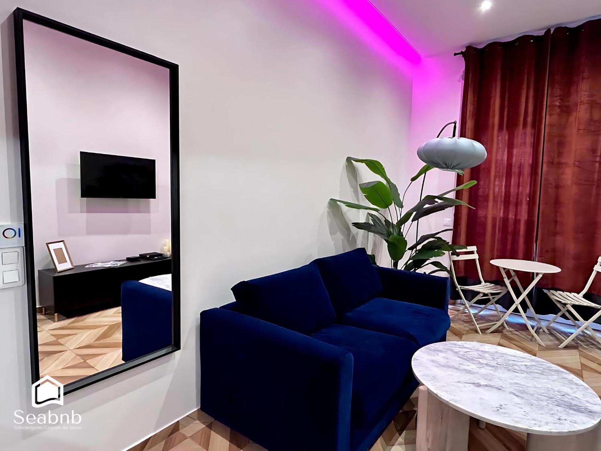 Luxurious - Seaside - Bath - Wifi - Ac Nizza